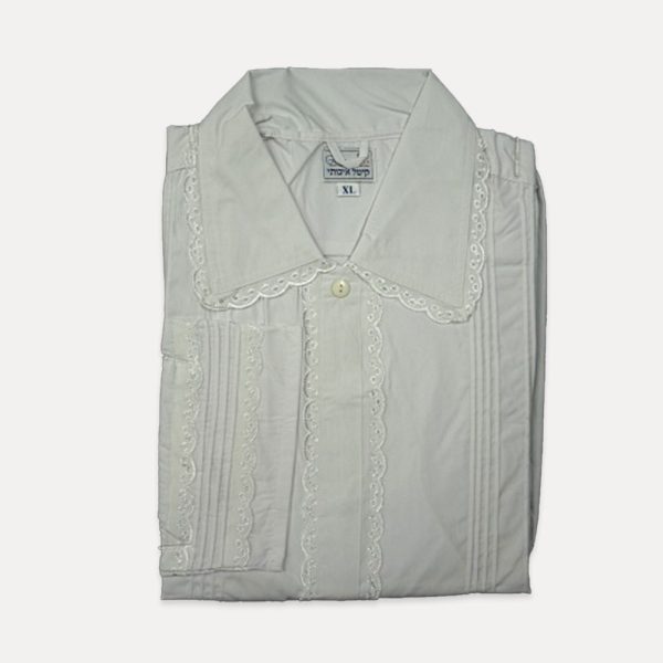 Lace-Kittel-with-Pleats